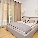 Villa Biale - Czarna Gora Stary Gieraltow